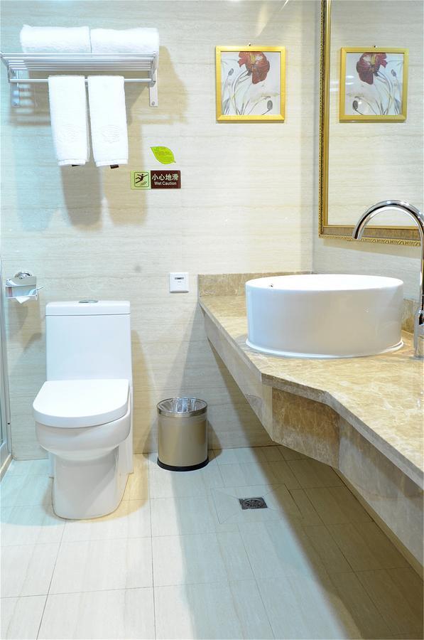 Vienna International Hotel Shanghai Baoshan Pangu Road المظهر الخارجي الصورة